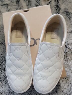 UGG Australia Women's Fierce Quilted Leather Slip-On Sneakers Sz 9